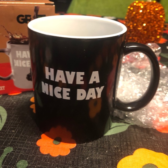 As Seen On TV Heat Sensitive Color Changing Coffee Mug Cup 12 Oz NEW - Picture 6 of 10